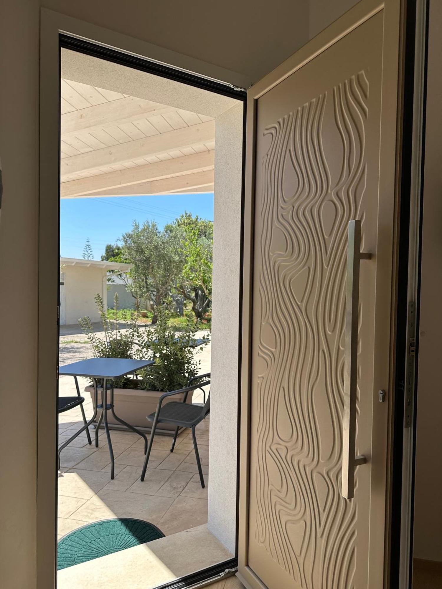 Li Mori Rooms Lizzanello Exterior photo